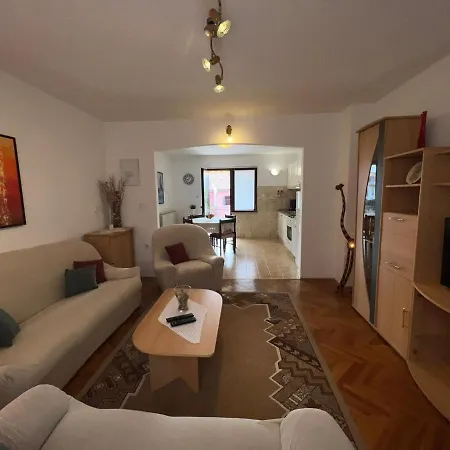 Bruna 1 Apartamento